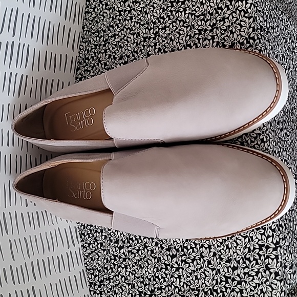 Franco Sarto Tan Loafers - Picture 2 of 6